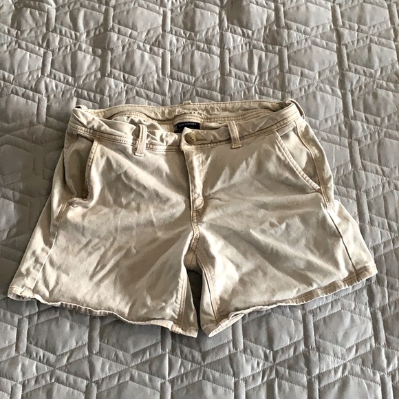American Eagle Tan Shorts - Picture 1 of 4